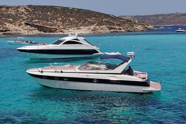 PRIVATE BOAT CHARTER